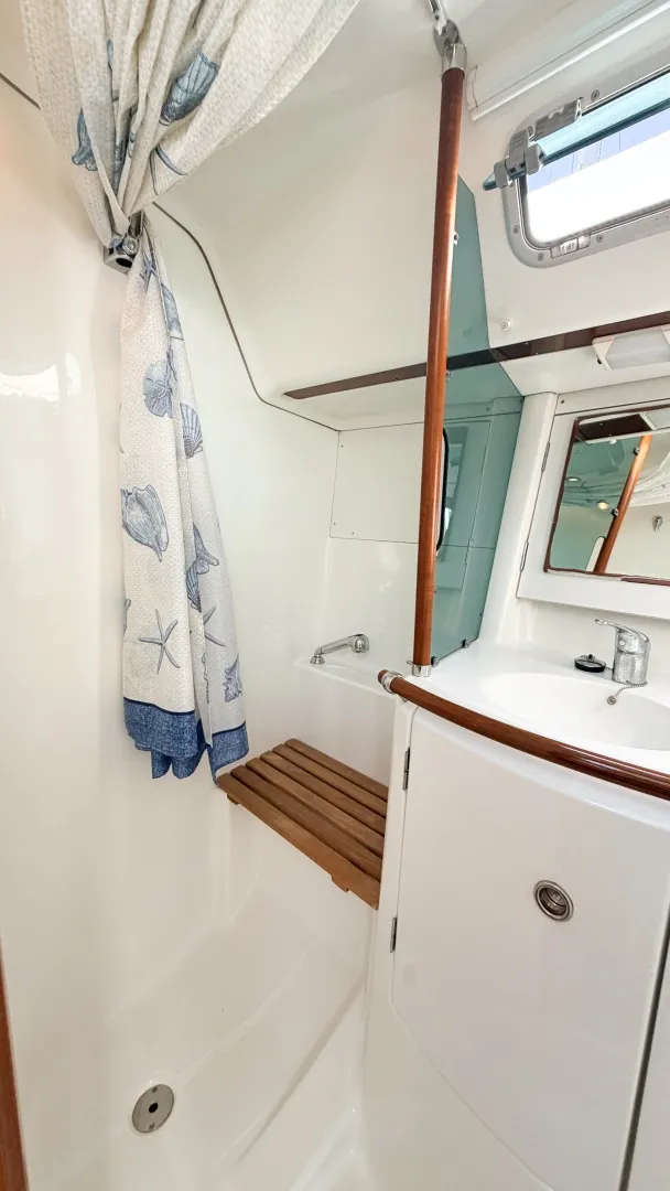 Slide: The Image of Beneteau Oceanis 361 2002 - 8231805
