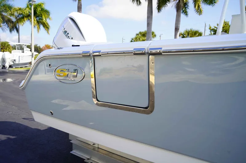 Slide: The Image of Sea Hunt Ultra 245SE 2026 - 6203852