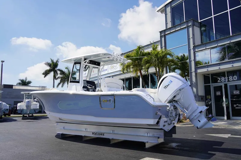 Slide: The Image of Sea Hunt Ultra 255SE 2026 - 6203862