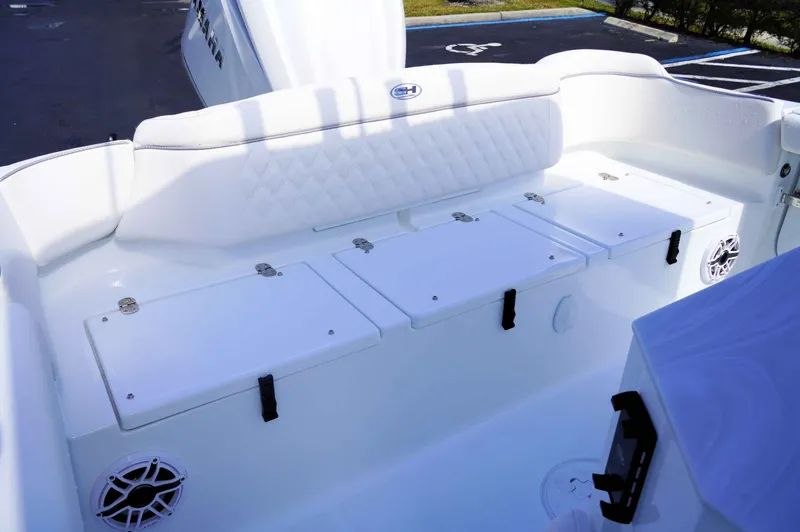 Slide: The Image of Sea Hunt Ultra 255SE 2026 - 6203880
