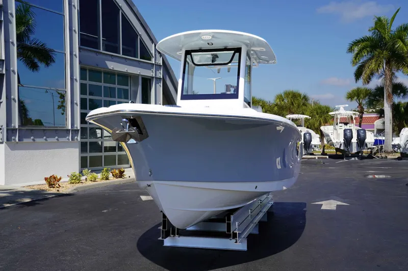 Slide: The Image of Sea Hunt Ultra 255SE 2026 - 6203864