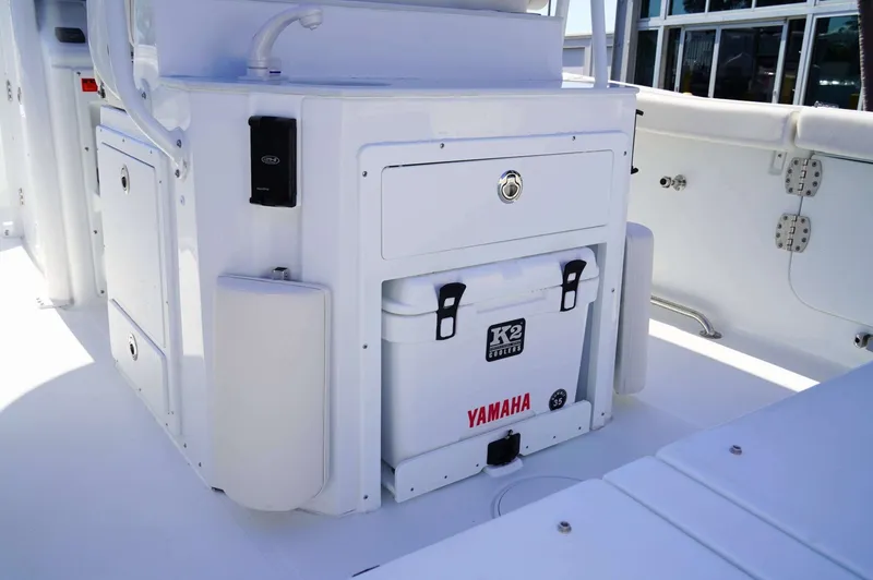 Slide: The Image of Sea Hunt Ultra 255SE 2026 - 6203868