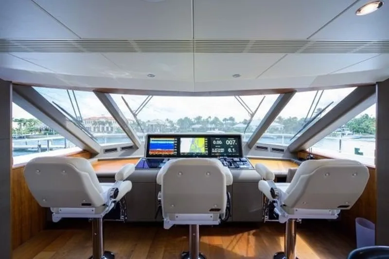 Slide: The Image of Ocean Alexander Motoryacht 100 2019 - 6203928