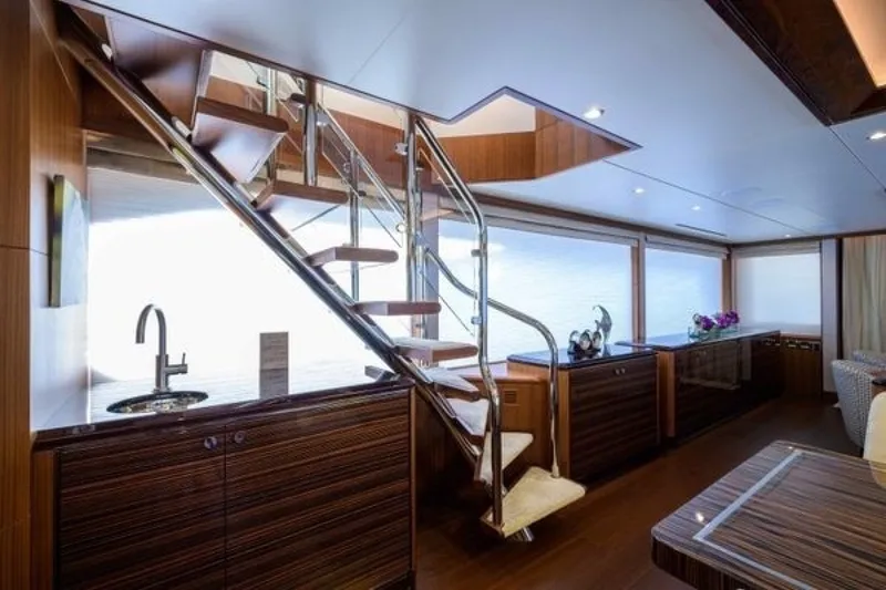 Slide: The Image of Ocean Alexander Motoryacht 100 2019 - 6203930