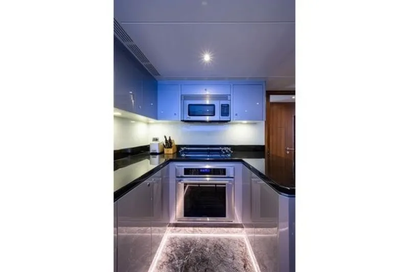 Slide: The Image of Ocean Alexander Motoryacht 100 2019 - 6203938