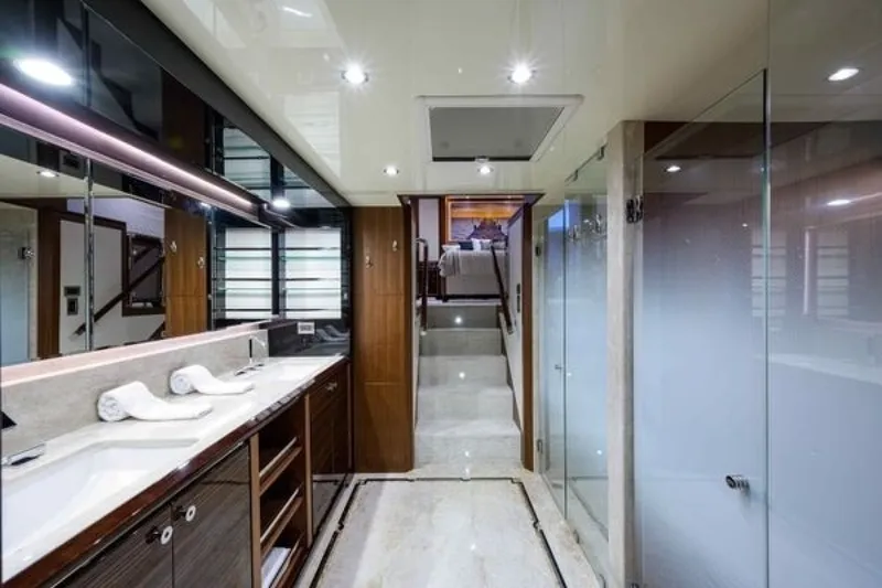Slide: The Image of Ocean Alexander Motoryacht 100 2019 - 6203942