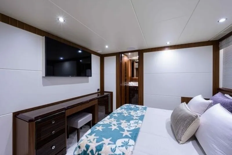 Slide: The Image of Ocean Alexander Motoryacht 100 2019 - 6203948