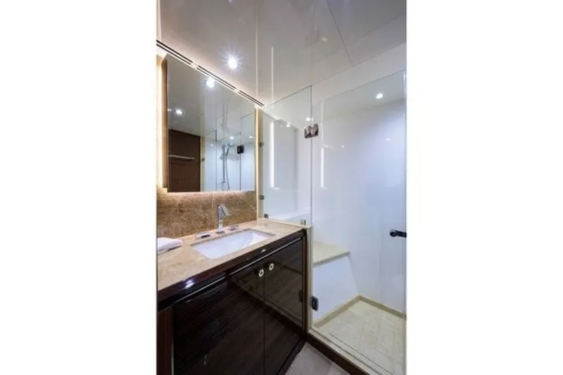 Slide: The Image of Ocean Alexander Motoryacht 100 2019 - 6203961