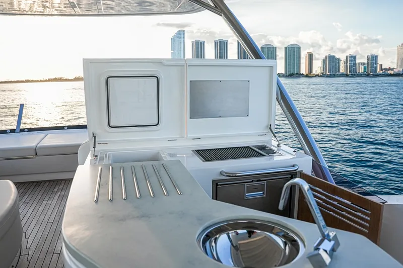Slide: The Image of Sunseeker 76 YACHT 2019 - 6204094