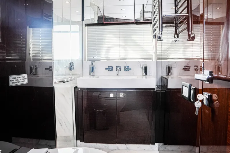 Slide: The Image of Sunseeker 76 YACHT 2019 - 6204086