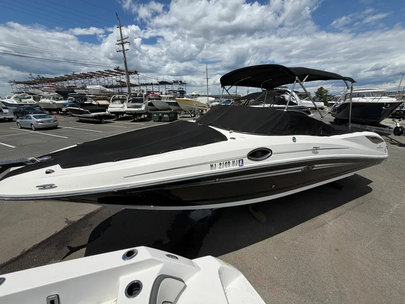 Slide: The Image of Sea Ray 300 Sundeck 2013 - 6204317