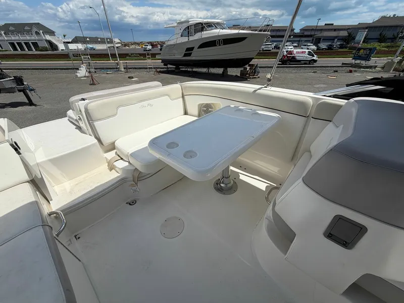 Slide: The Image of Sea Ray 300 Sundeck 2013 - 6204319