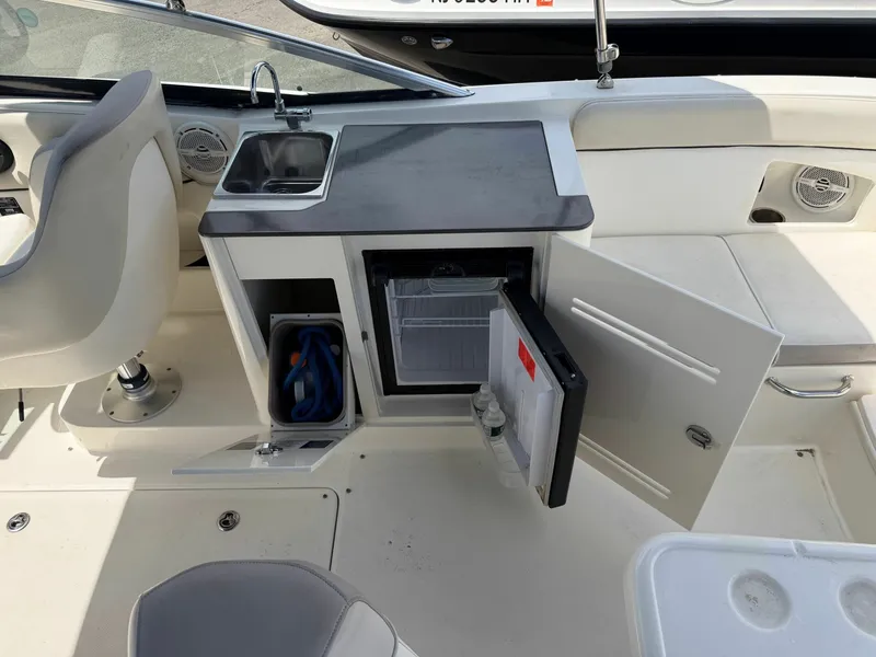 Slide: The Image of Sea Ray 300 Sundeck 2013 - 6204330