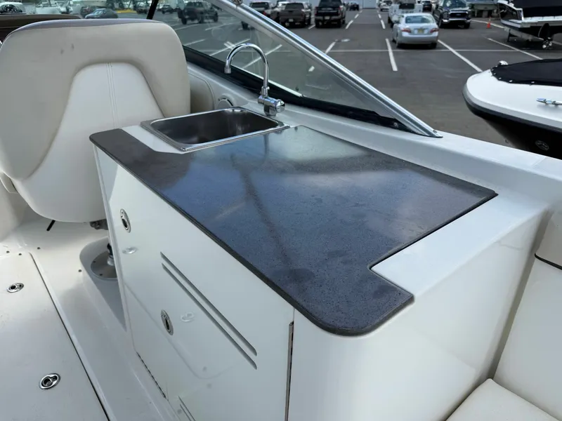 Slide: The Image of Sea Ray 300 Sundeck 2013 - 6204329