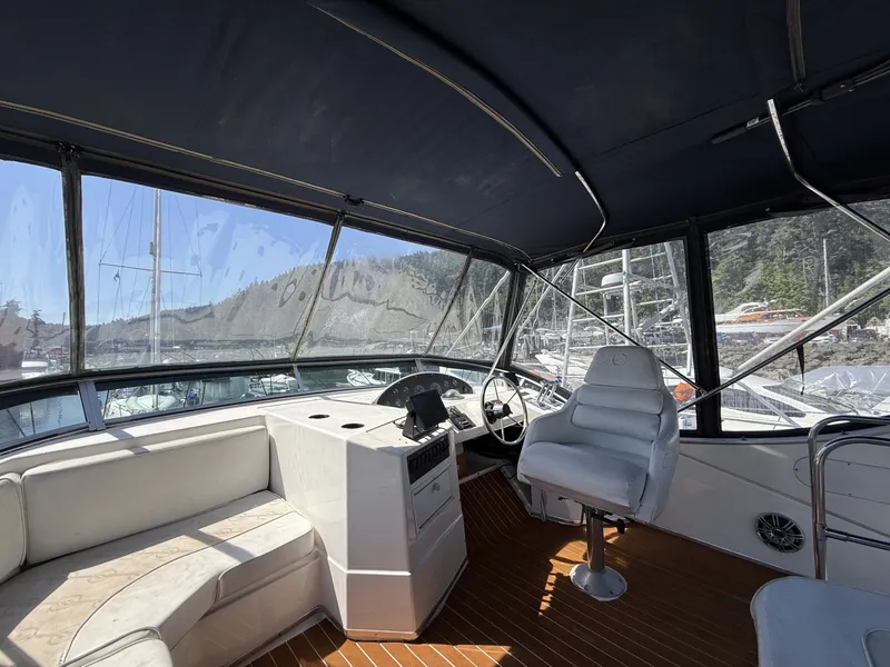 Slide: The Image of Bayliner 3788 1998 - 6216531