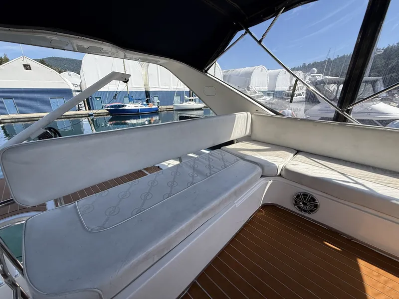 Slide: The Image of Bayliner 3788 1998 - 6216535