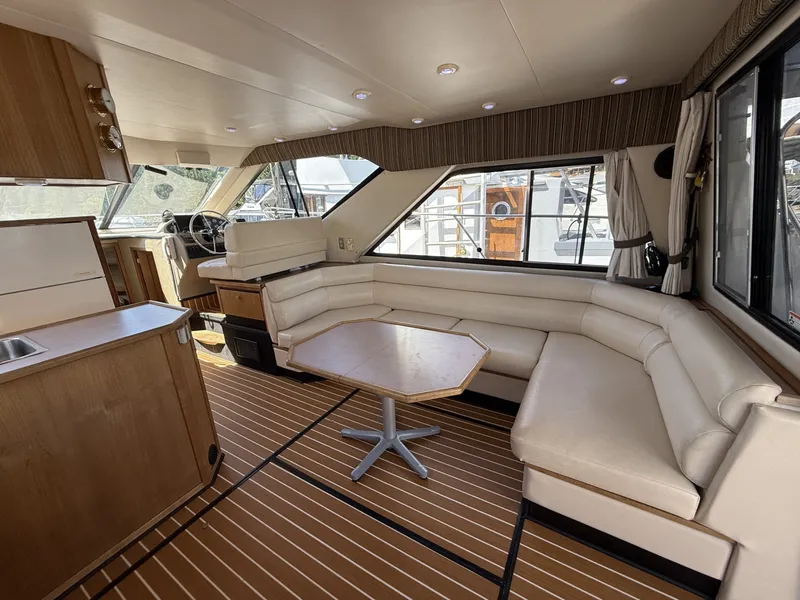 Slide: The Image of Bayliner 3788 1998 - 6216538