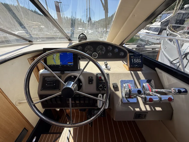Slide: The Image of Bayliner 3788 1998 - 6216542
