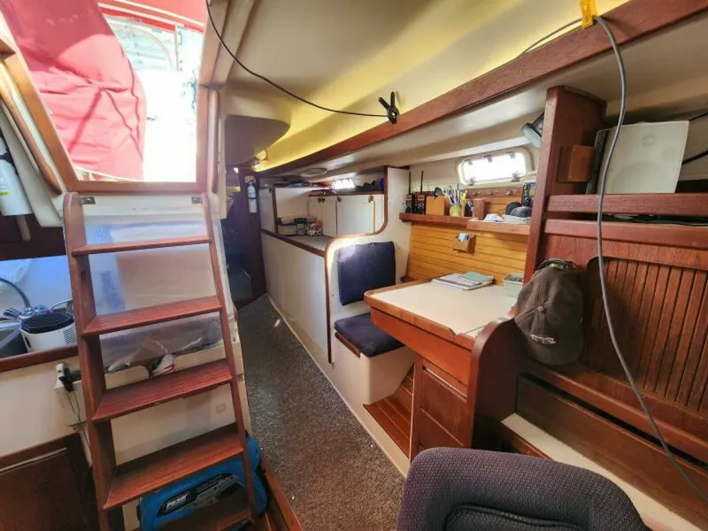 Slide: The Image of Catalina Classic 41 1990 - 6223019
