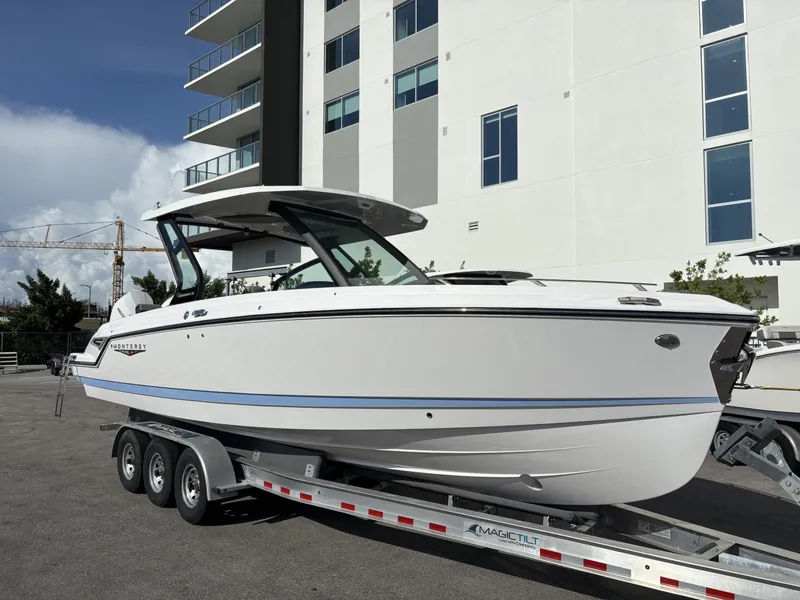 Slide: The Image of Monterey Elite 30 OB 2027 - 7527936