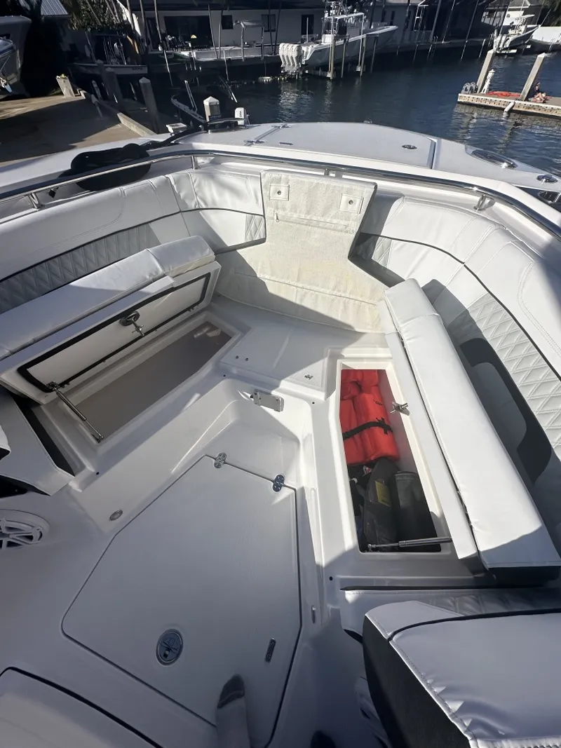 Slide: The Image of Blackfin 272 CC - Bow Seating & Storage 2025 Blackfin 272 CC - 6223276