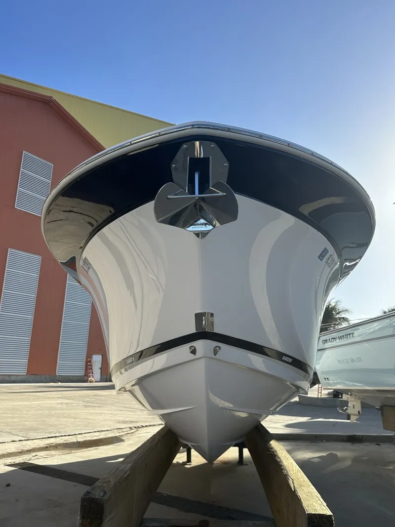 Slide: The Image of Blackfin 272 CC - Bow Profile 2025 Blackfin 272 CC - 6223266