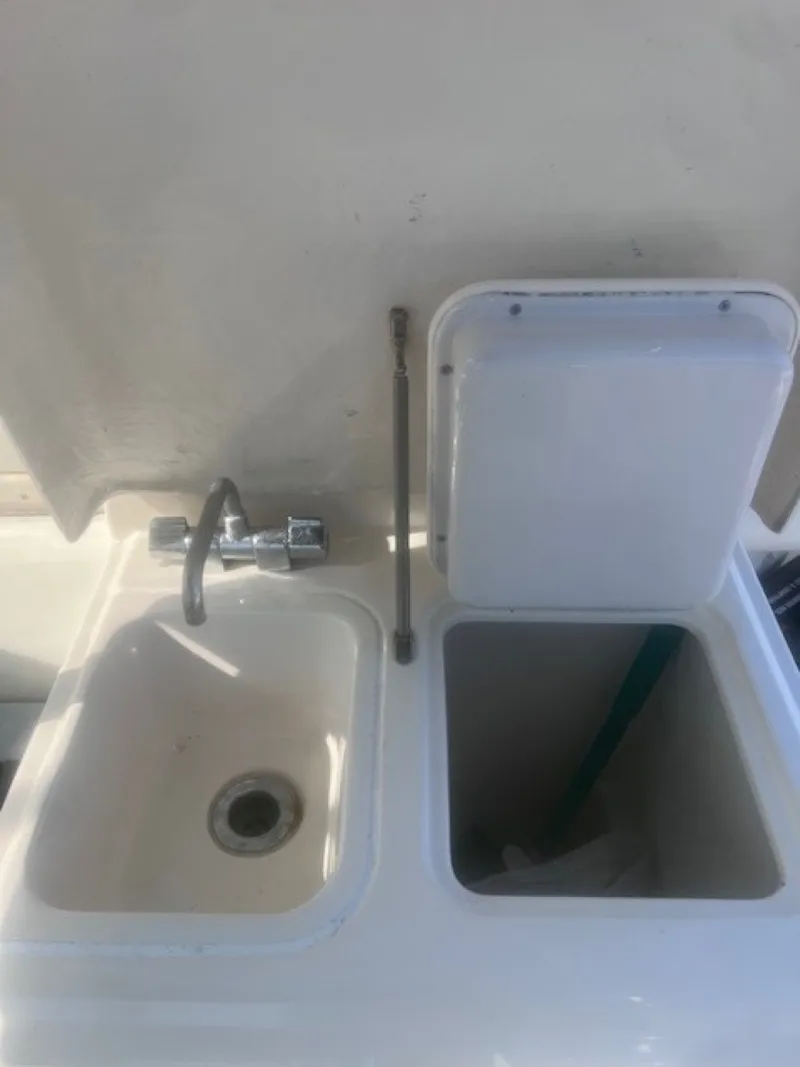 Slide: The Image of Sink & Livewell - 6223296