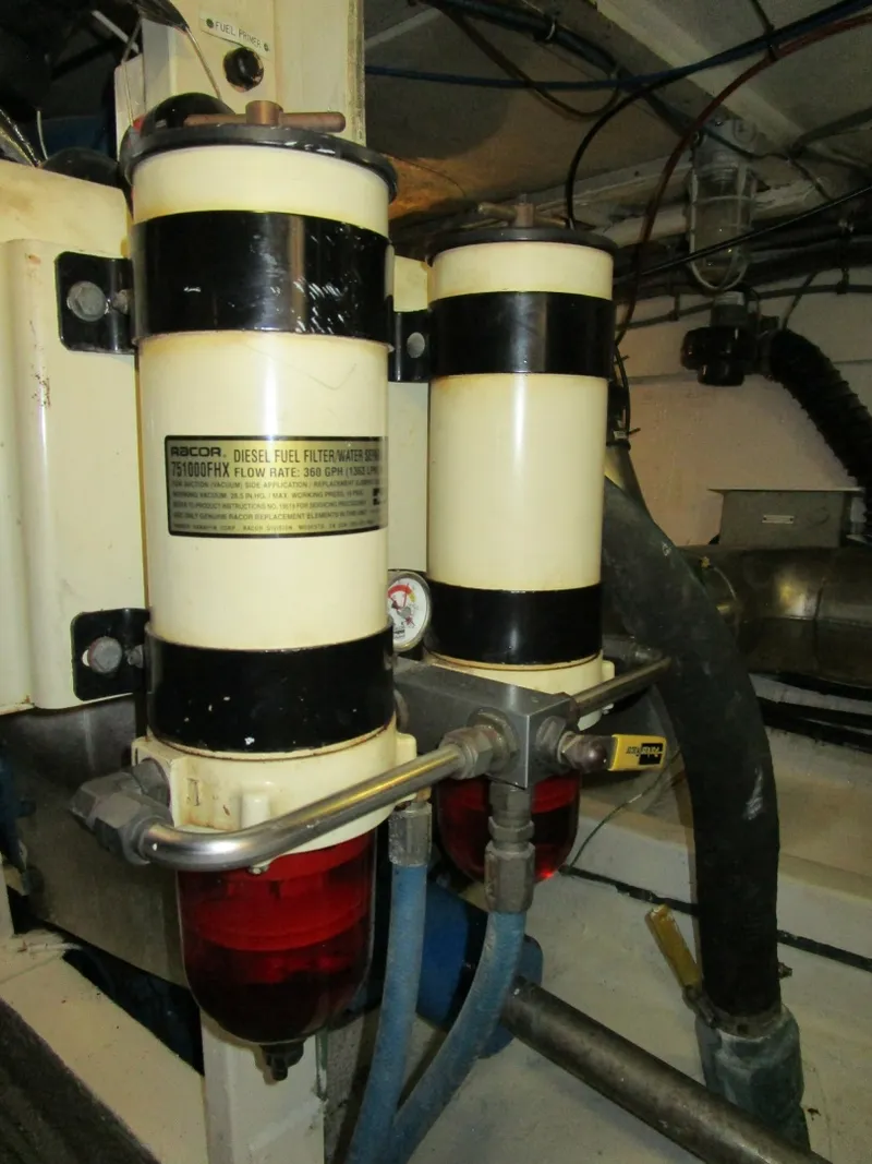Slide: The Image of Twin Racors - 6346509