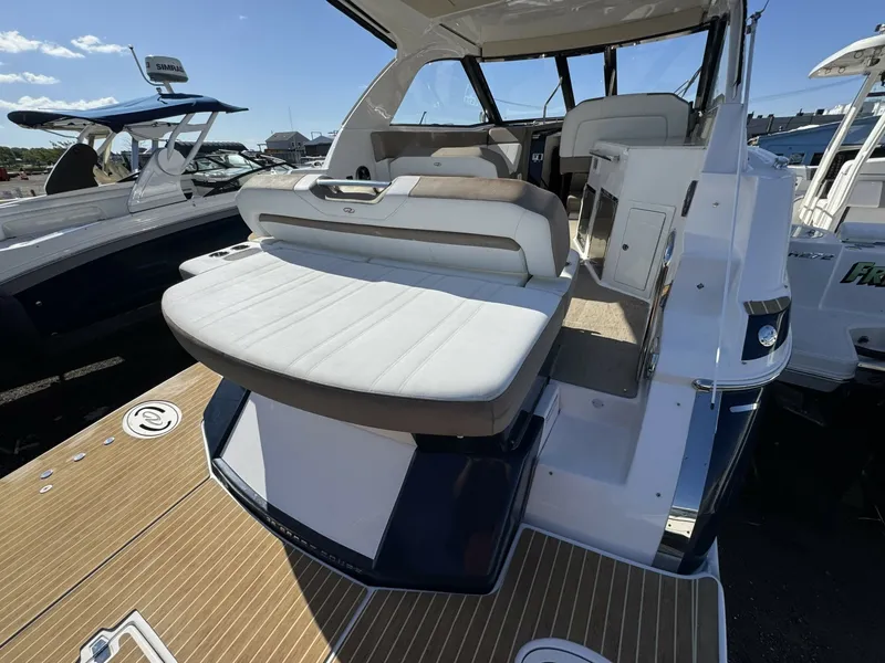 Slide: The Image of Regal 35 2016 - 6249319