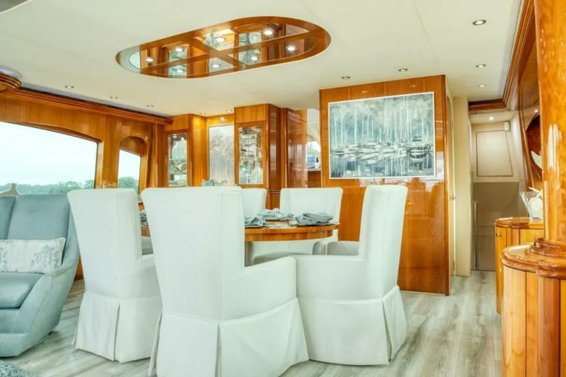 Slide: The Image of Hatteras 80 Enclosed Bridge 2007 - 6223516
