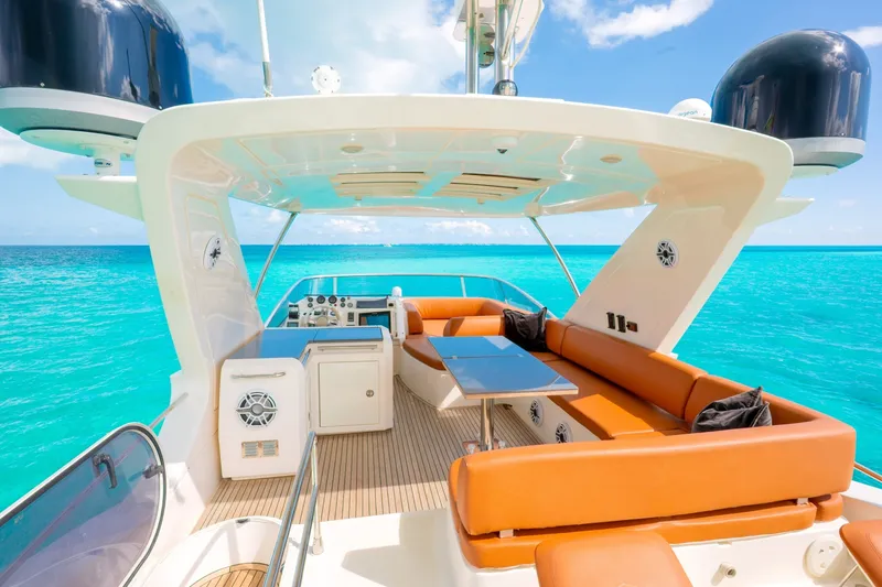 Slide: The Image of Azimut 58 Fly 2011 - 6225267
