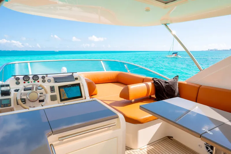 Slide: The Image of Azimut 58 Fly 2011 - 6225263