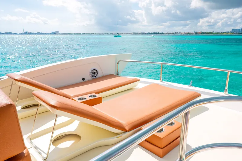 Slide: The Image of Azimut 58 Fly 2011 - 6225264