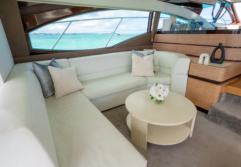Slide: The Image of Azimut 58 Fly 2011 - 6225254