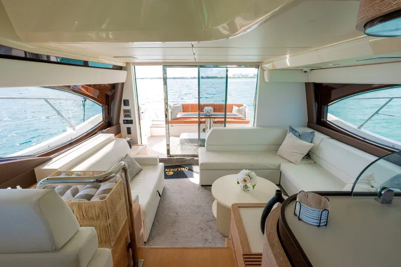 Slide: The Image of Azimut 58 Fly 2011 - 6225257