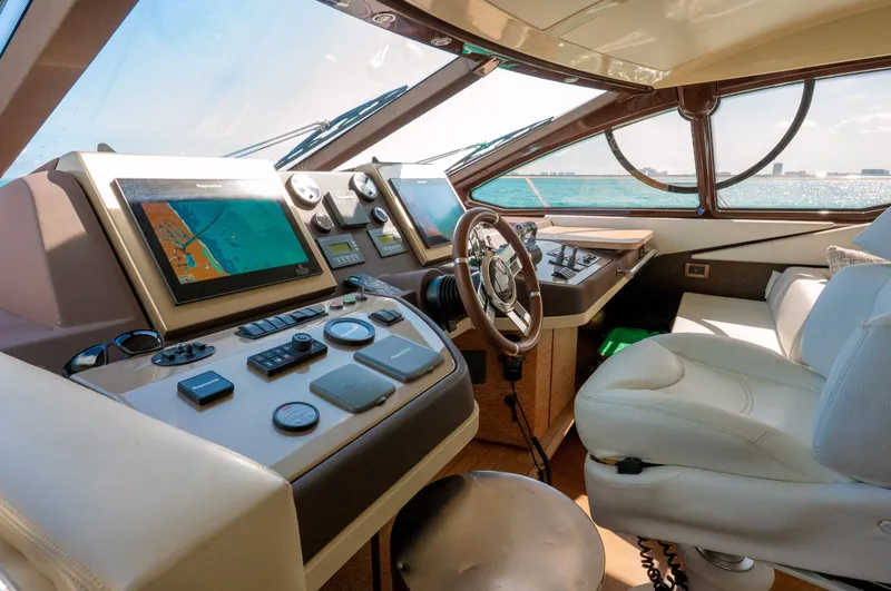Slide: The Image of Azimut 58 Fly 2011 - 6225250