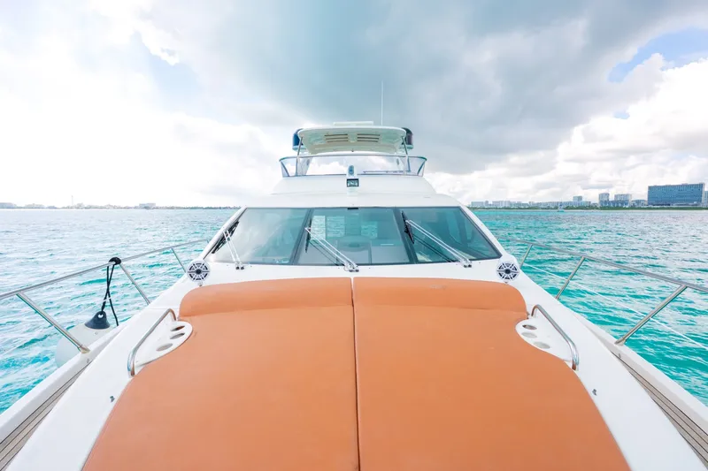 Slide: The Image of Azimut 58 Fly 2011 - 6225269