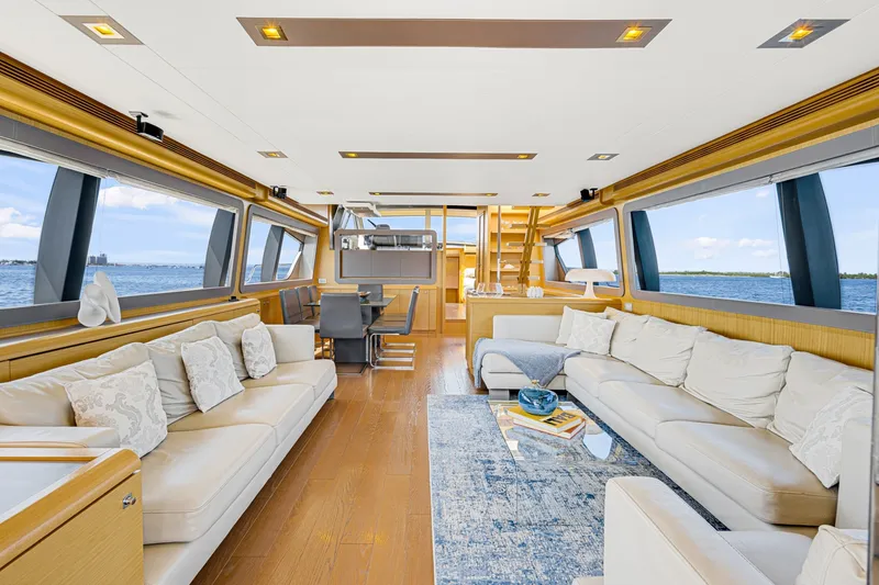 Slide: The Image of Ferretti F800 2013 - 6225375