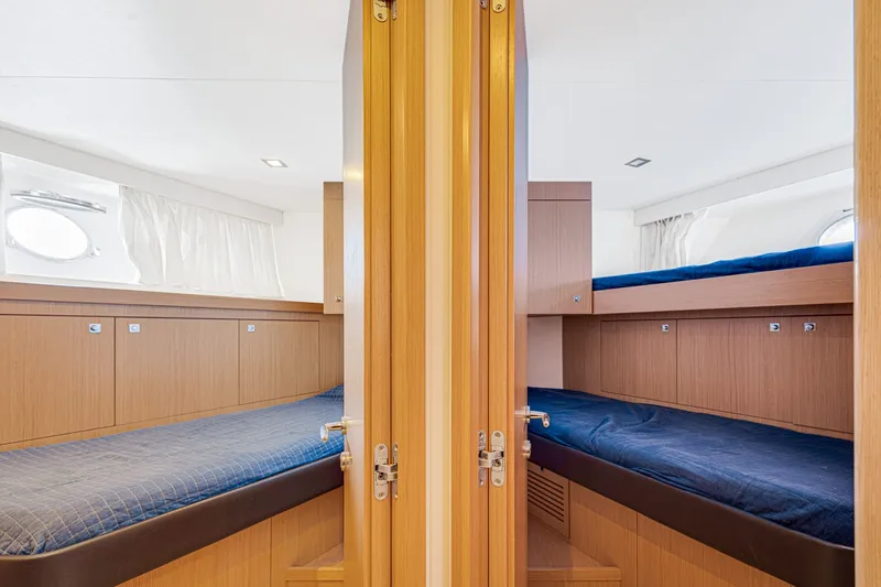 Slide: The Image of Ferretti F800 2013 - 6225363