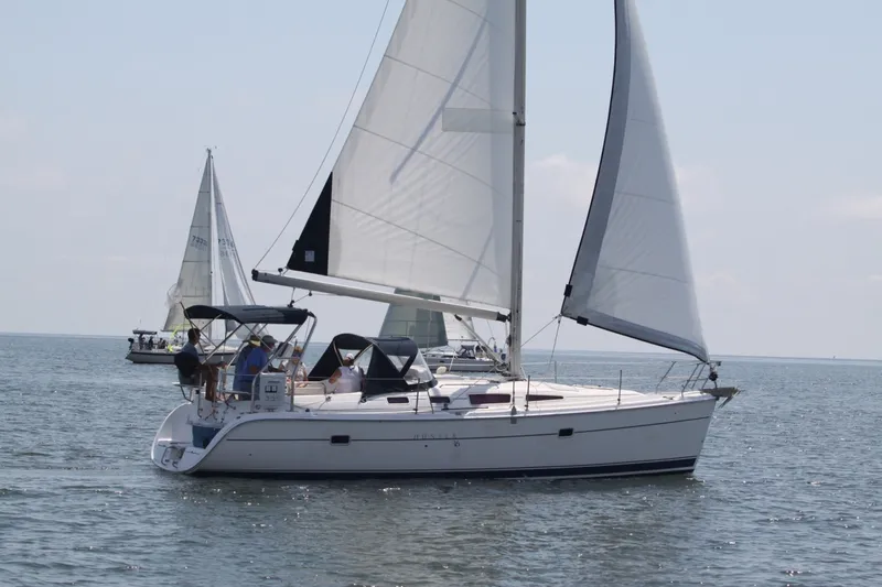 The Image of Hunter 36 2006 - 0