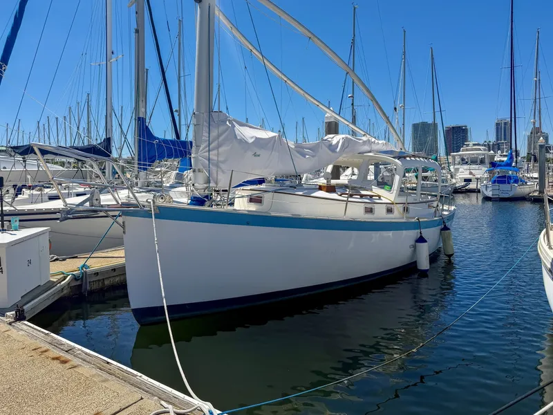 The Image of Nonsuch 30 1987 - 6473518