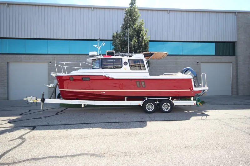 The Image of Ranger Tug R-25 Luxury Edition 2027 - undefined
