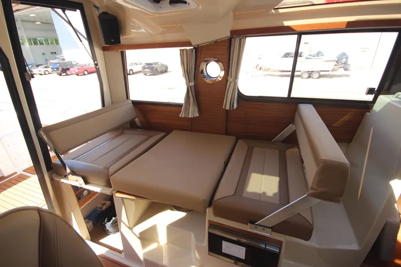 Slide: The Image of Ranger Tug R-25 Luxury Edition 2027 - 6232081