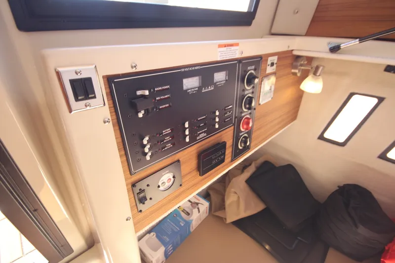 Slide: The Image of Ranger Tug R-25 Luxury Edition 2027 - 6232084