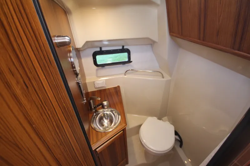 Slide: The Image of Ranger Tug R-25 Luxury Edition 2027 - 6232094