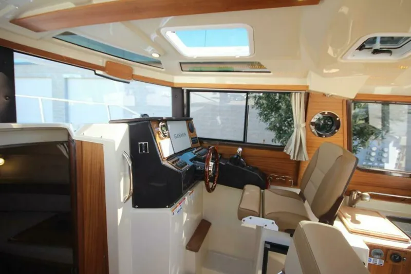 Slide: The Image of Ranger Tug R-25 Luxury Edition 2027 - 7383085