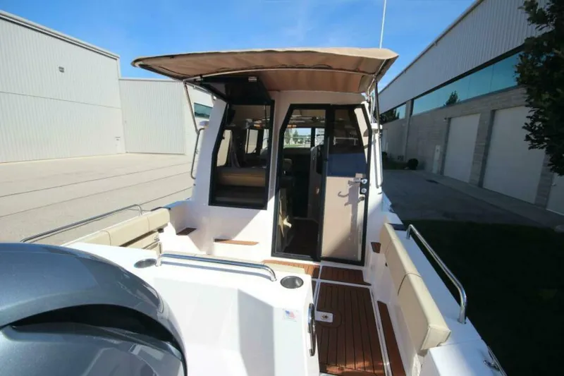 Slide: The Image of Ranger Tug R-25 Luxury Edition 2027 - 7383067