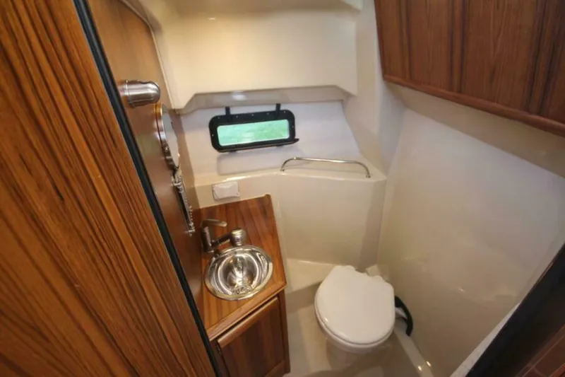 Slide: The Image of Ranger Tug R-25 Luxury Edition 2027 - 7383092