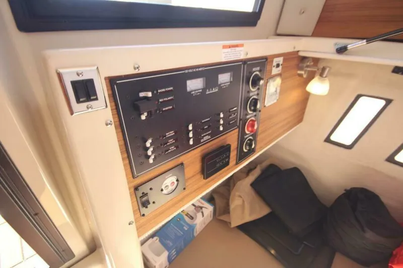 Slide: The Image of Ranger Tug R-25 Luxury Edition 2027 - 7383082