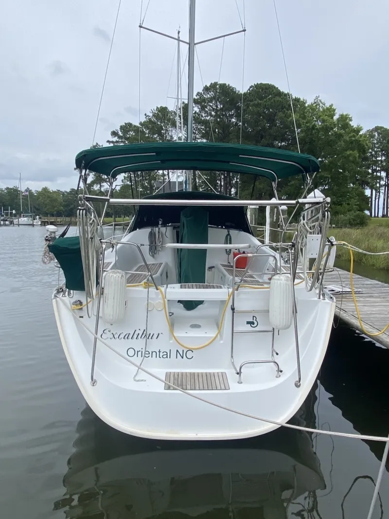Slide: The Image of Beneteau 373 2004 - 6347992